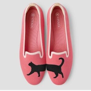 Vivaia Pink Cat Round-Toe Embroidered Audrey Loafers Size 38